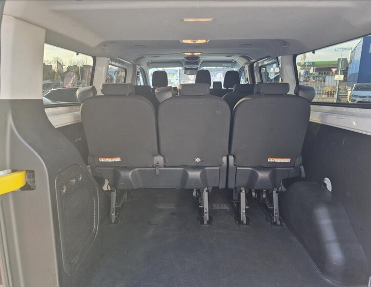 Ford Tourneo Custom MPV 2,0 l 96 kw