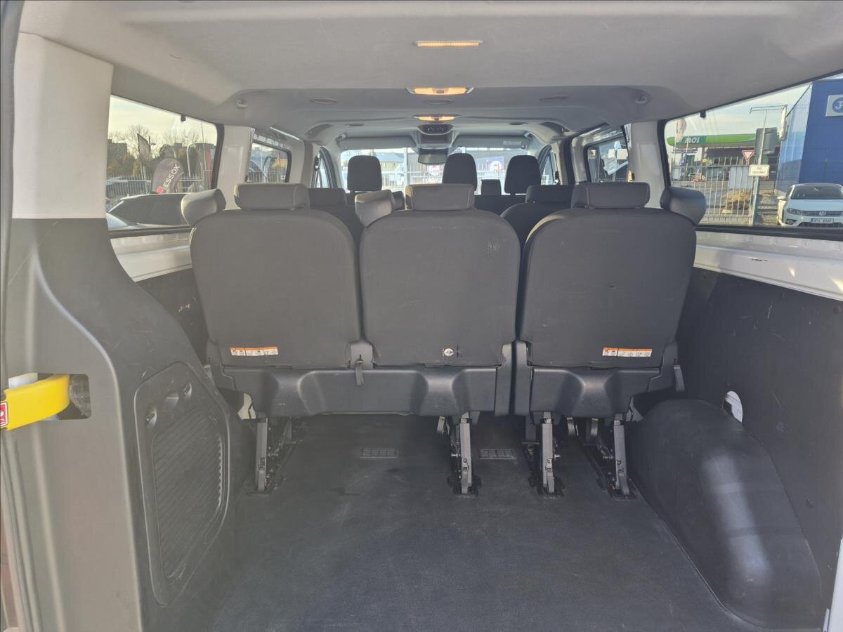 Ford Tourneo Custom MPV 2,0 l 96 kw