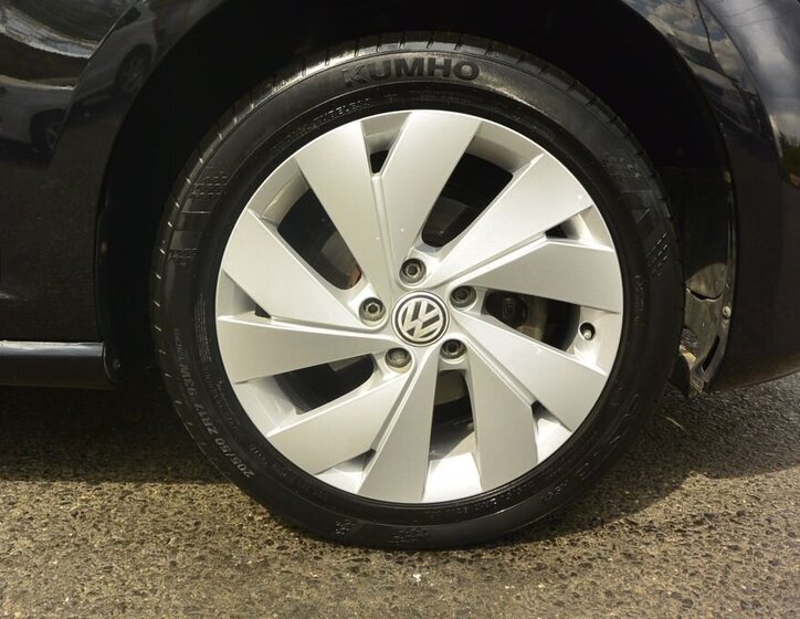 Volkswagen Golf Hatchback 1,2 l 63 kw