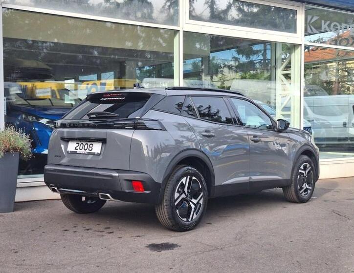 Peugeot 2008 7