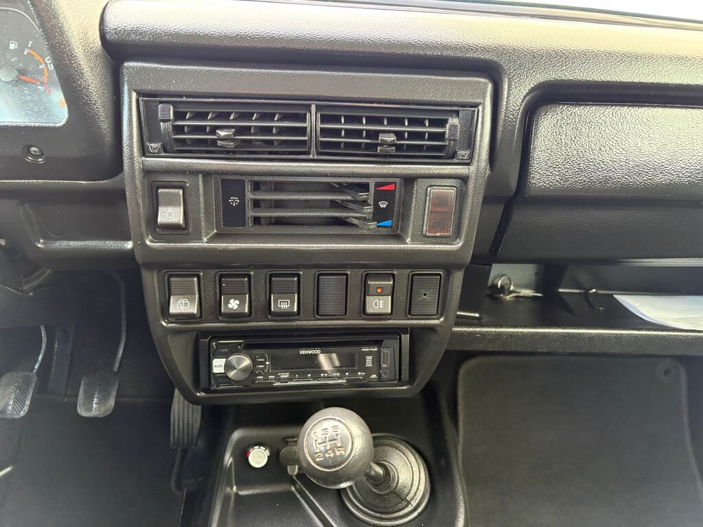 Lada Niva SUV 1,7 l 61 kw