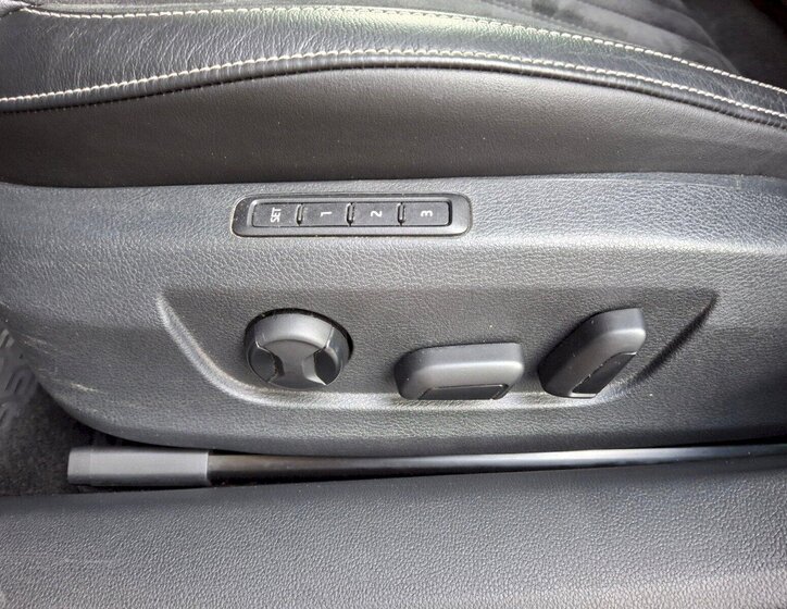 Škoda Superb Sedan / Limuzína 2,0 l 110 kw