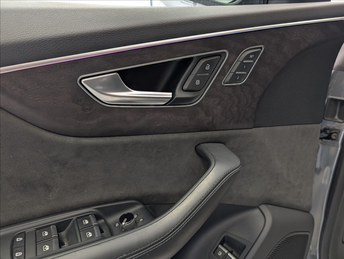 Audi Q8 Hatchback 3,0 l 250 kw