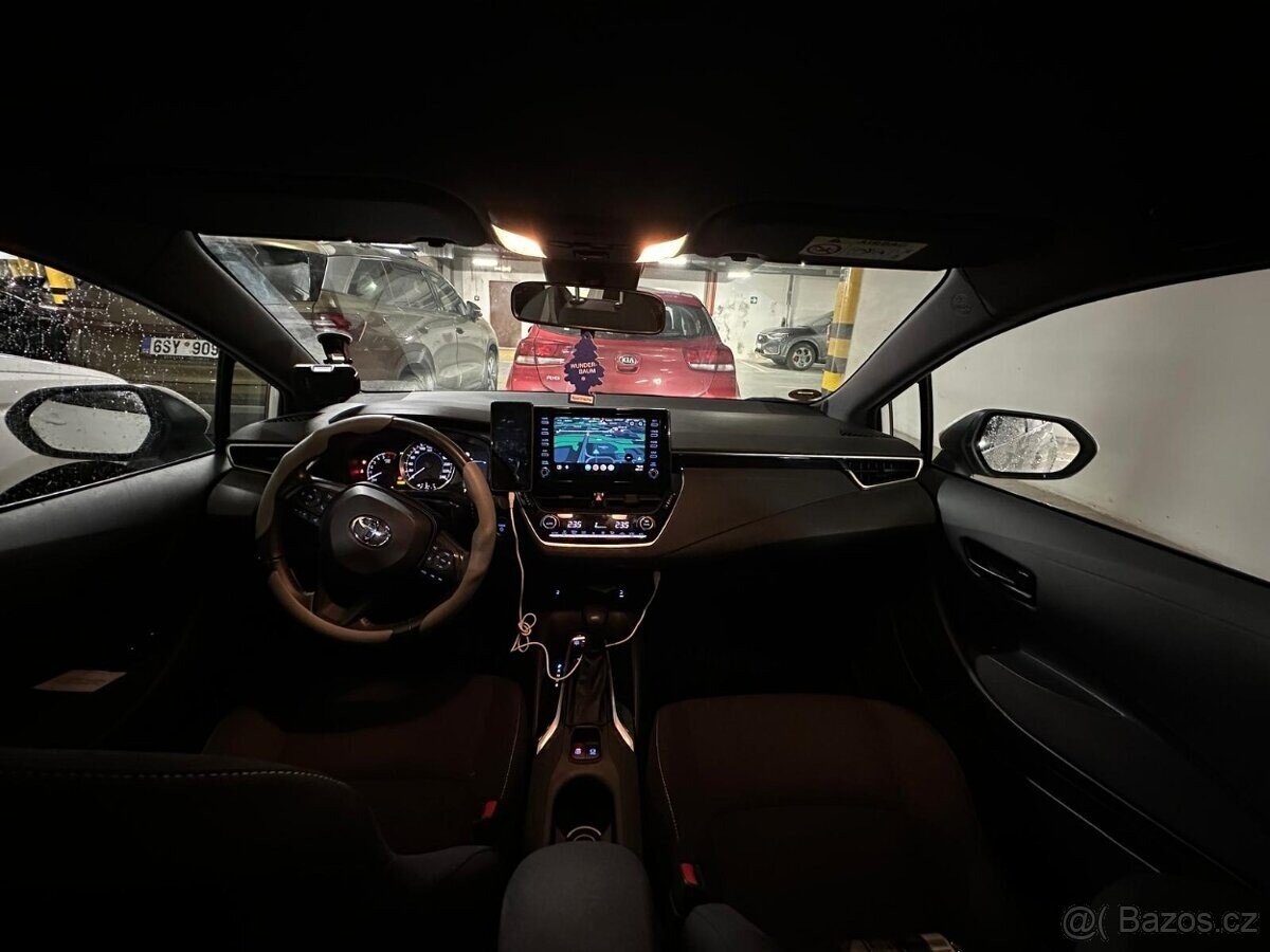 Toyota Corolla Kombi 0,0 90 kw