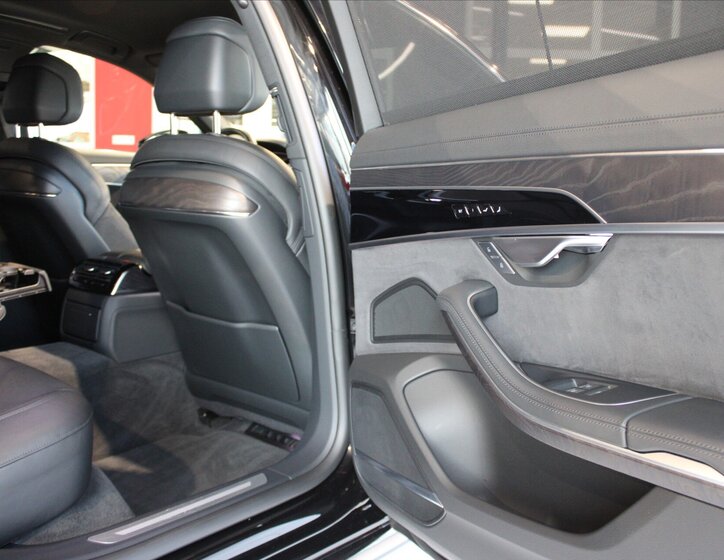 Audi A8 Ostatní 3,0 l 210 kw