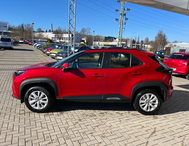 Toyota Yaris Cross SUV / Terénní 1,5 l 68 kw