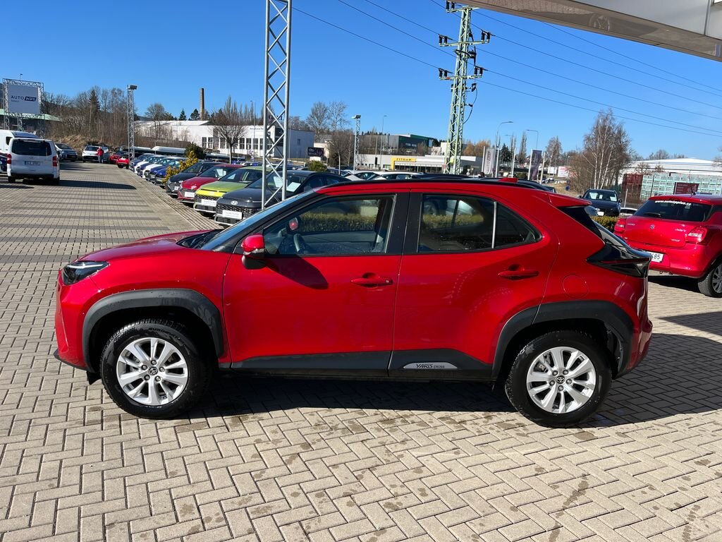 Toyota Yaris Cross SUV / Terénní 1,5 l 68 kw