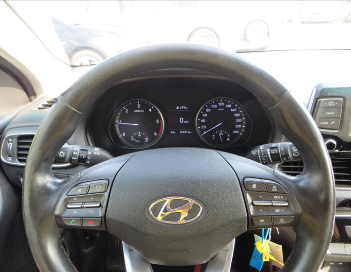 Hyundai i30 Kombi 1,6 l 85 kw