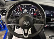 Alfa Romeo Giulia Sedan / Limuzína 2,0 l 206 kw