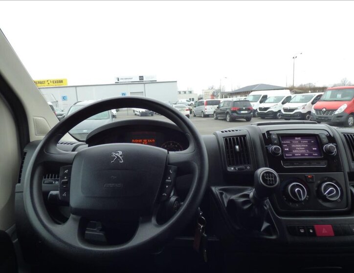 Peugeot Boxer Ostatní 2,2 l 121 kw