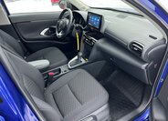 Toyota Yaris Cross 16