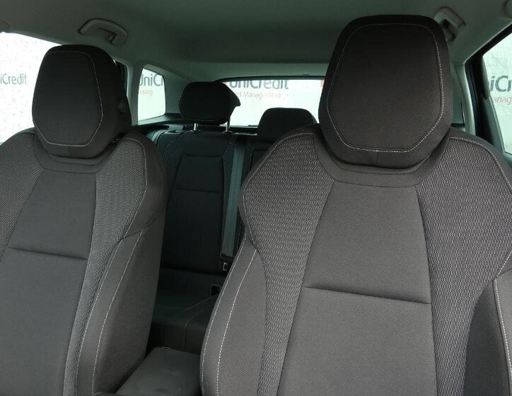 Škoda Karoq SUV / Terénní 1,5 l 110 kw