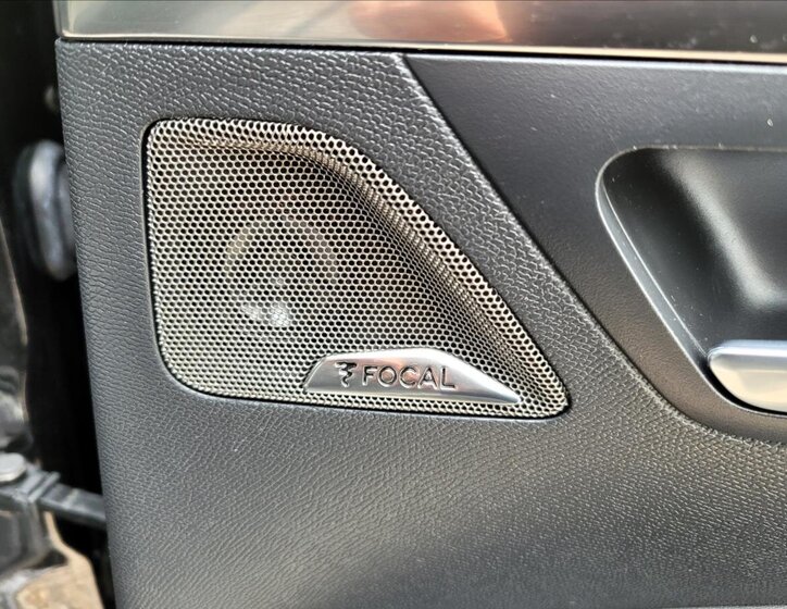 Peugeot 3008 SUV / Terénní 1,6 l 165 kw