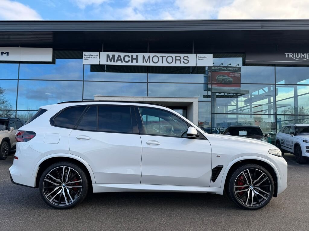 BMW X5 SUV / Terénní 3,0 l 250 kw