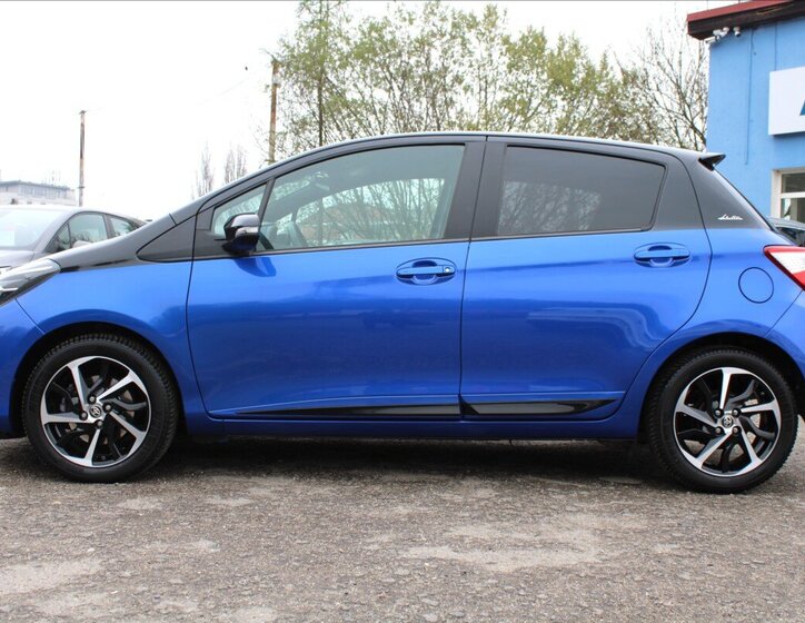 Toyota Yaris Kombi 1,5 l 82 kw