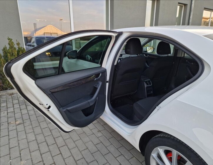 Škoda Octavia Sedan / Limuzína 2,0 l 110 kw