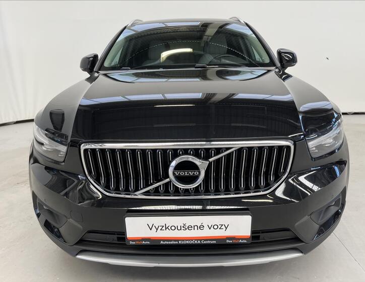 Volvo XC40 3
