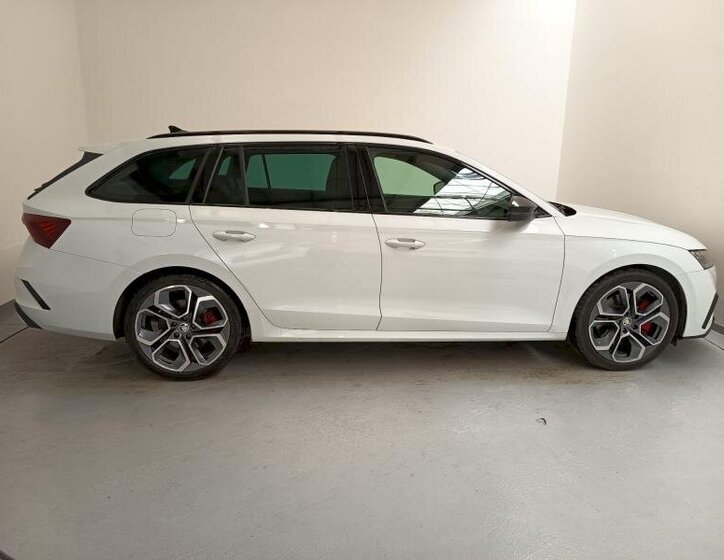 Škoda Octavia Kombi 2,0 l 180 kw