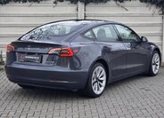 Tesla Model 3 7