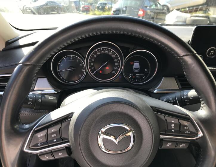 Mazda 6 9
