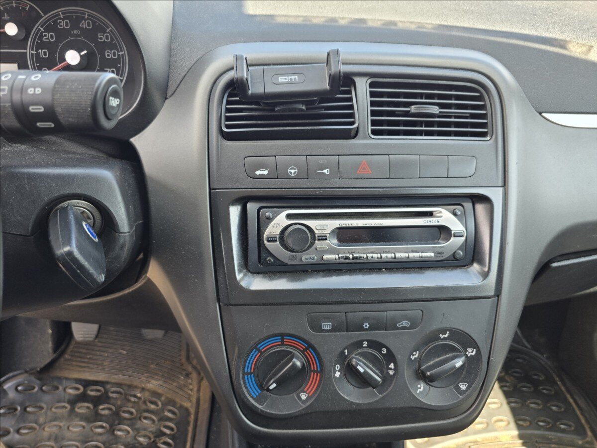 Fiat Punto Kombi 1,4 l 57 kw