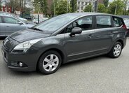 Peugeot 5008 Kombi 2,0 l 110 kw