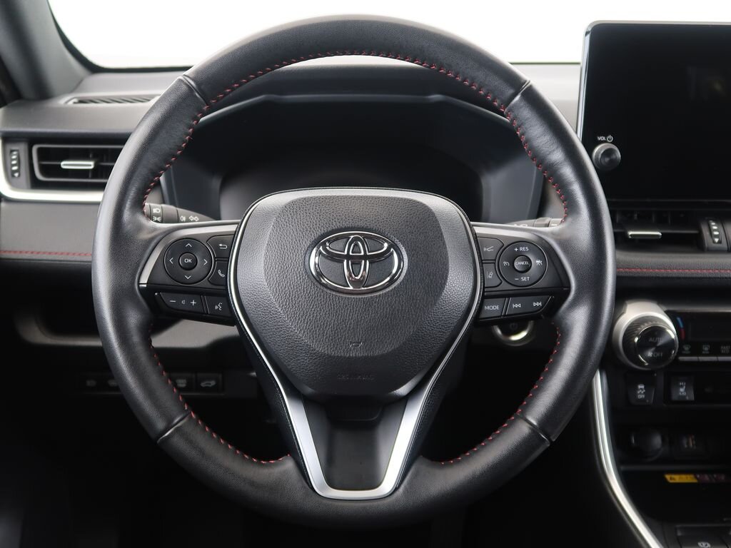 Toyota RAV4 SUV / Terénní 2,5 l 225 kw