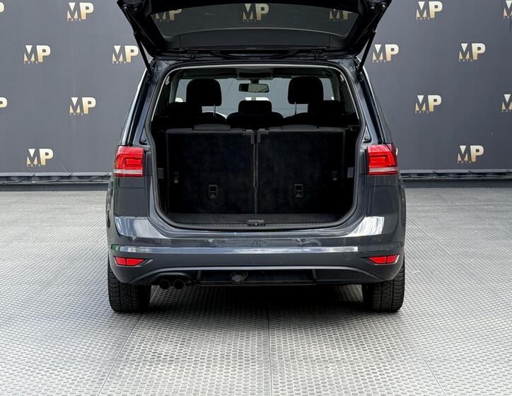 Volkswagen Touran 7