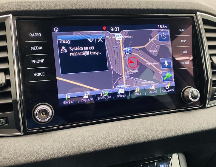 Škoda Karoq SUV / Terénní 1,5 l 110 kw