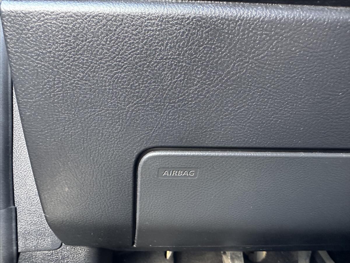 Land Rover Freelander SUV 2,2 l 112 kw