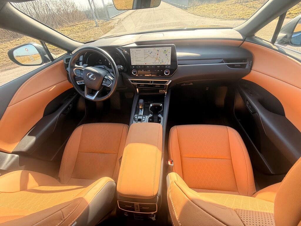 Lexus RX 450 SUV 2,5 l 136 kw