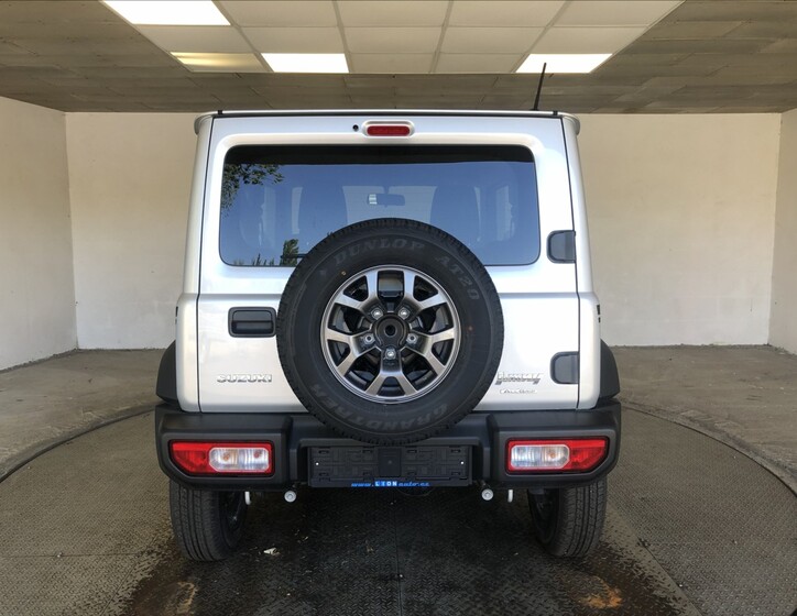 Suzuki Jimny 6