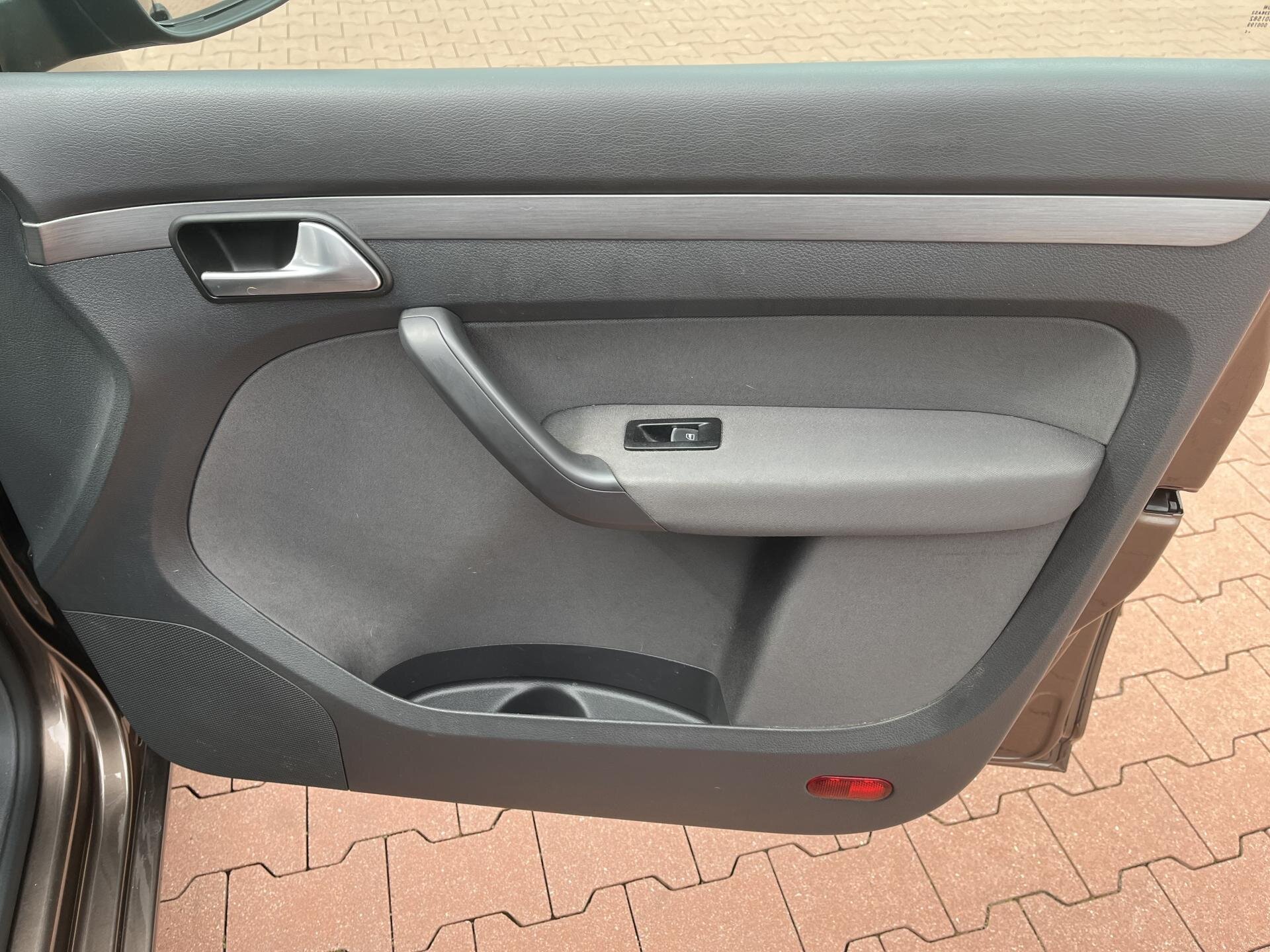 Volkswagen Touran Ostatní 1,2 l 77 kw