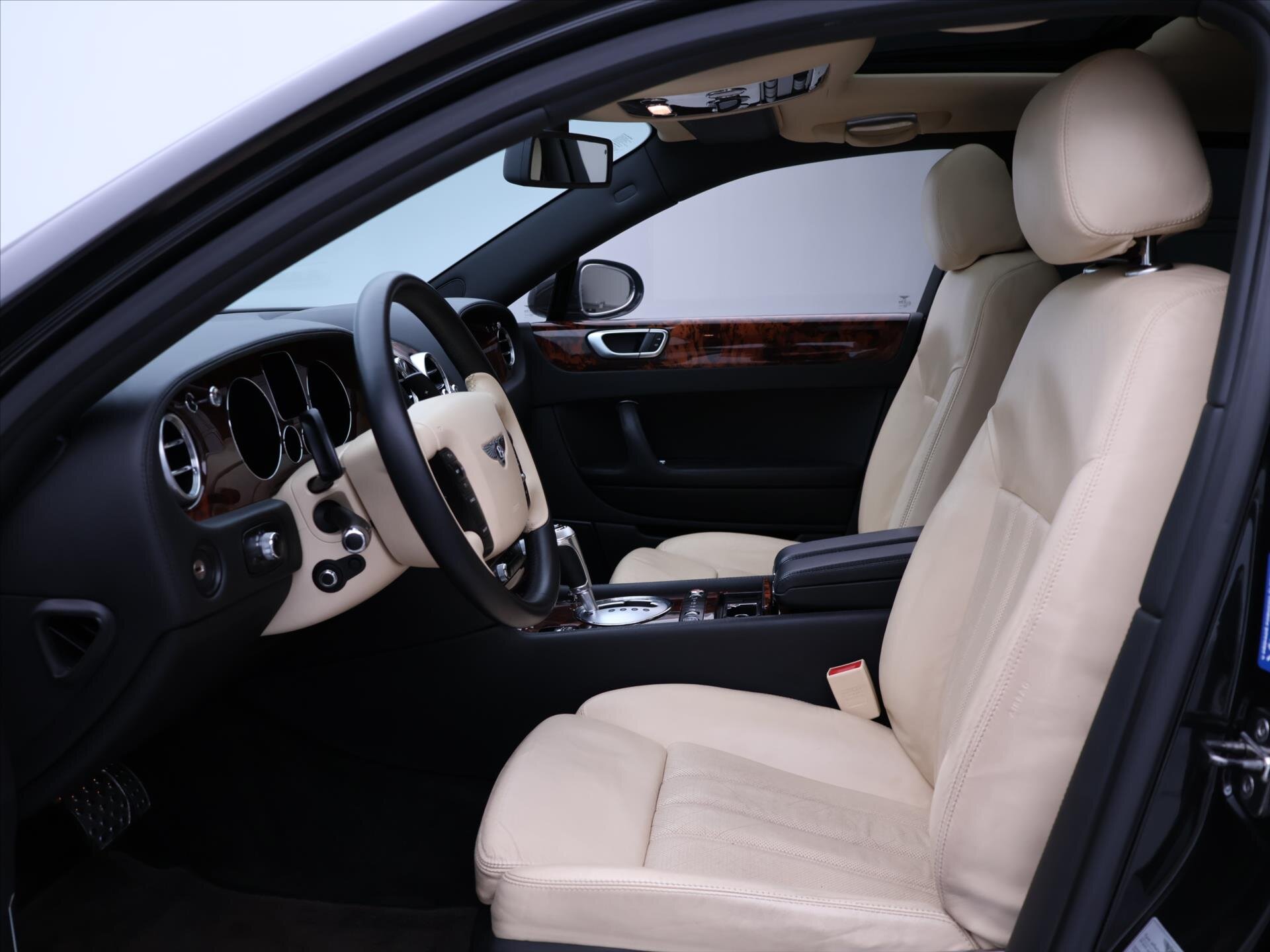 Bentley Continental Flying Spur Sedan / Limuzína 6,0 l 412 kw