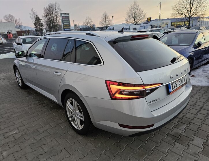 Škoda Superb Kombi 2,0 l 110 kw