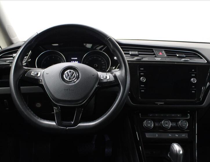 Volkswagen Touran 26