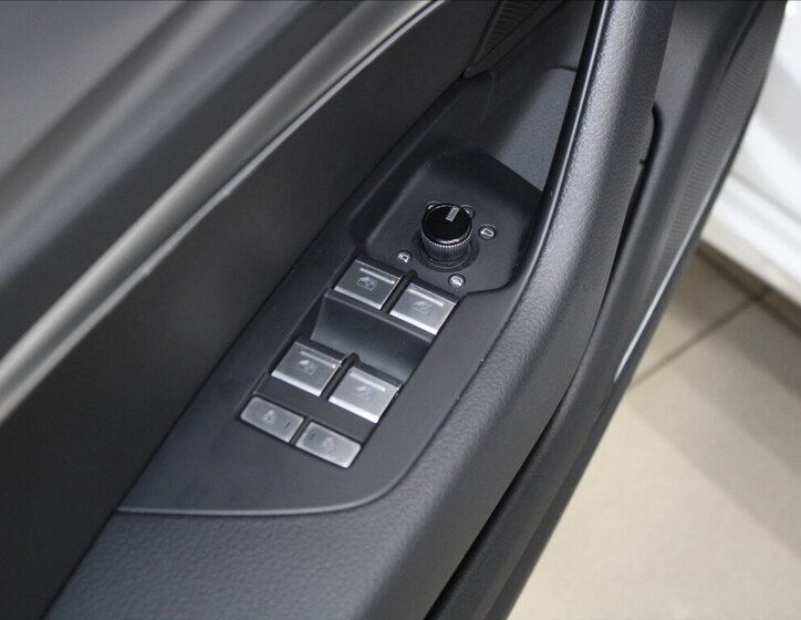 Audi A6 Sedan 3,0 l 210 kw