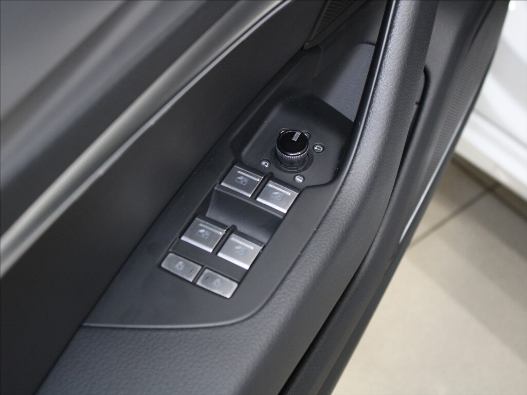 Audi A6 Sedan 3,0 l 210 kw