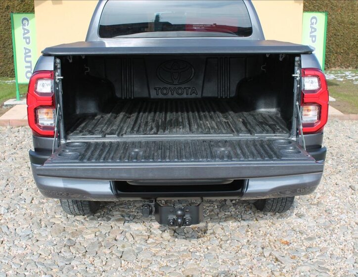 Toyota Hilux Pick-up 2,8 l 150 kw
