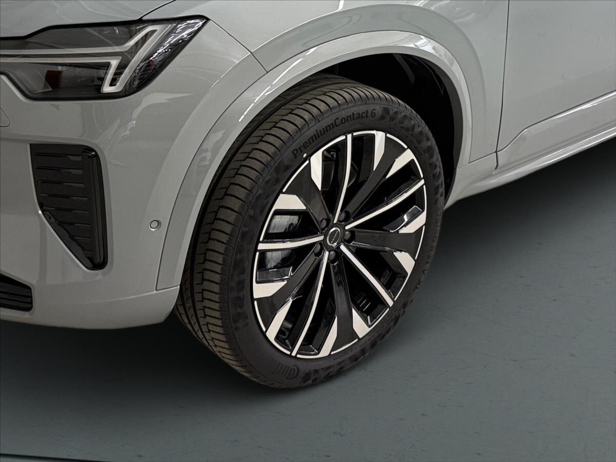 Volvo XC90 SUV / Terénní 2,0 l 184 kw