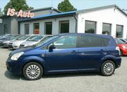 Toyota Corolla Verso 1