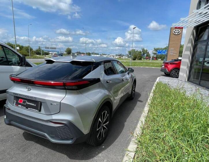 Toyota C-HR 15