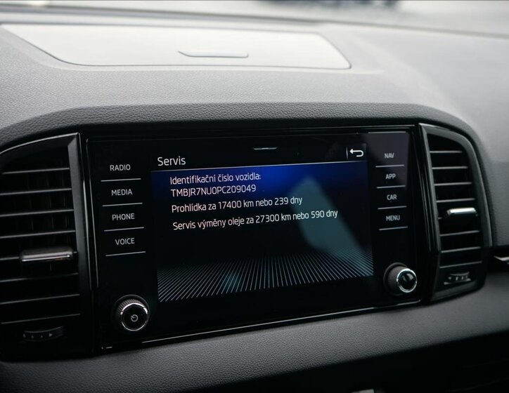 Škoda Karoq SUV / Terénní 1,5 l 110 kw