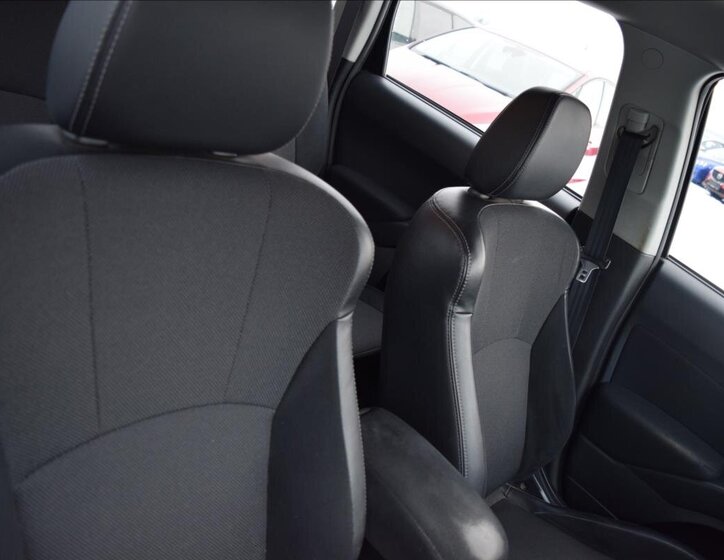 Citroën C-Crosser 24