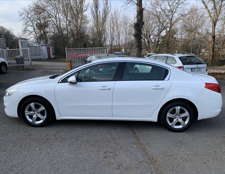 Peugeot 508 Sedan / Limuzína 2,0 l 120 kw