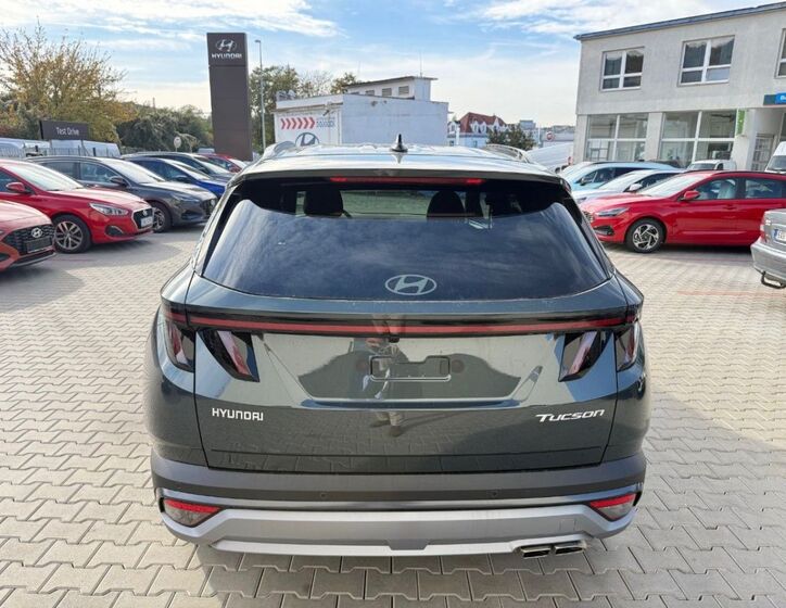 Hyundai Tucson 4