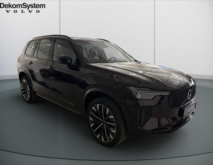 Volvo XC90 SUV / Terénní 2,0 l 184 kw