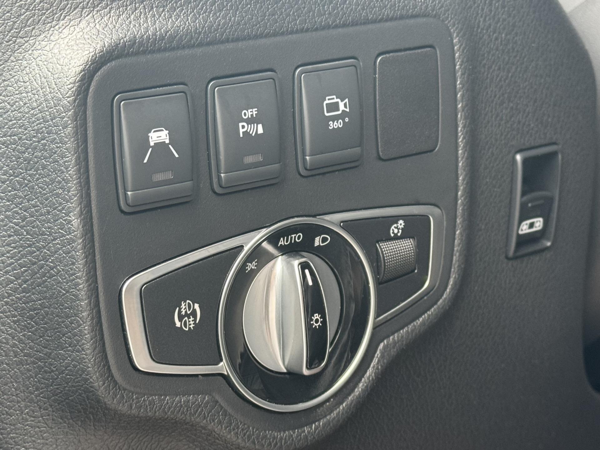 Mercedes-Benz Třídy X