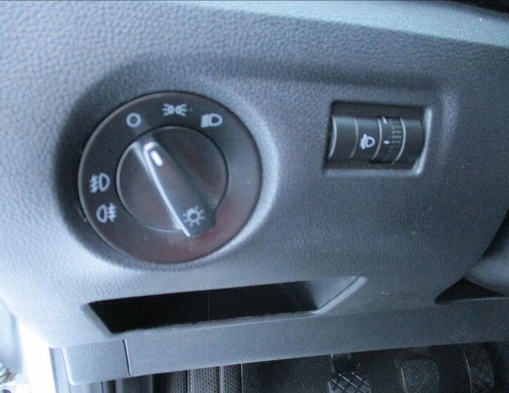 Škoda Roomster Kombi 1,2 l 63 kw