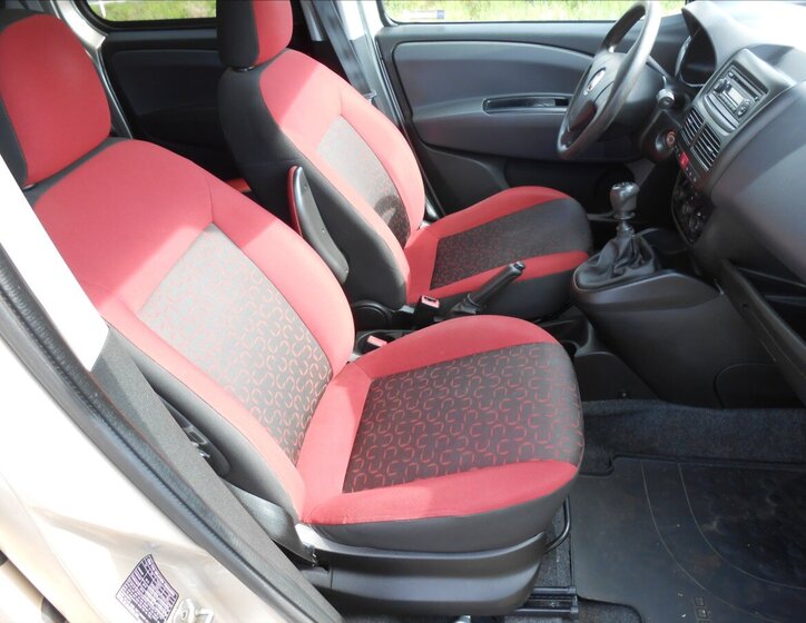 Fiat Dobló Kombi 1,6 l 77 kw